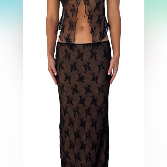 Lace Set (skirt and top) - Picture 3 of 8